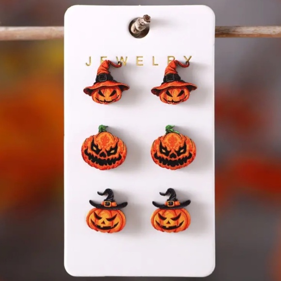 NWT! Set of 3 Pairs of Halloween Jack o’ Lantern Wood Pierced Post Earrings! - Picture 1 of 3